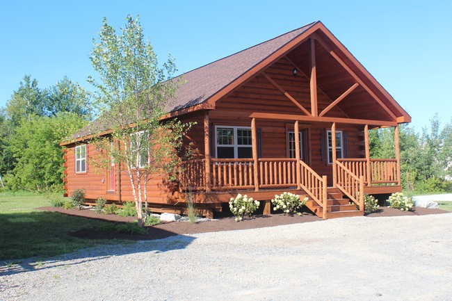 log sided home Maine