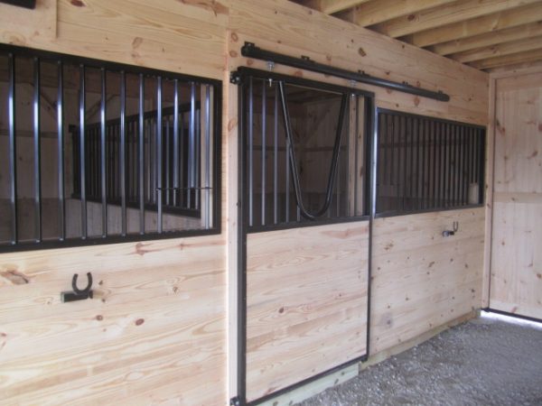 modular horse barn