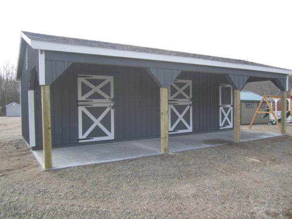 Lean-to horse barn front