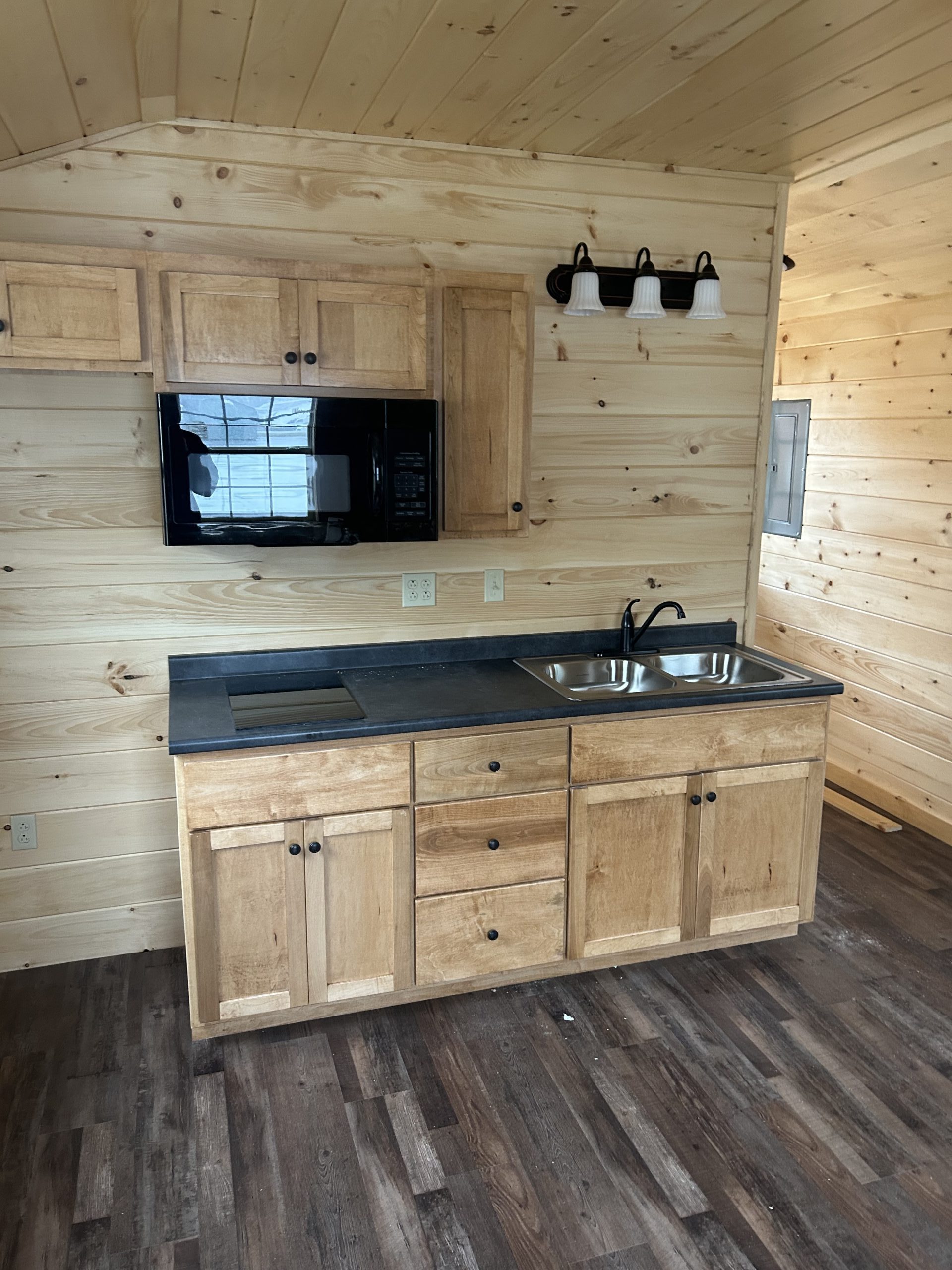 14128 Camp 13'4x28 - Image 3