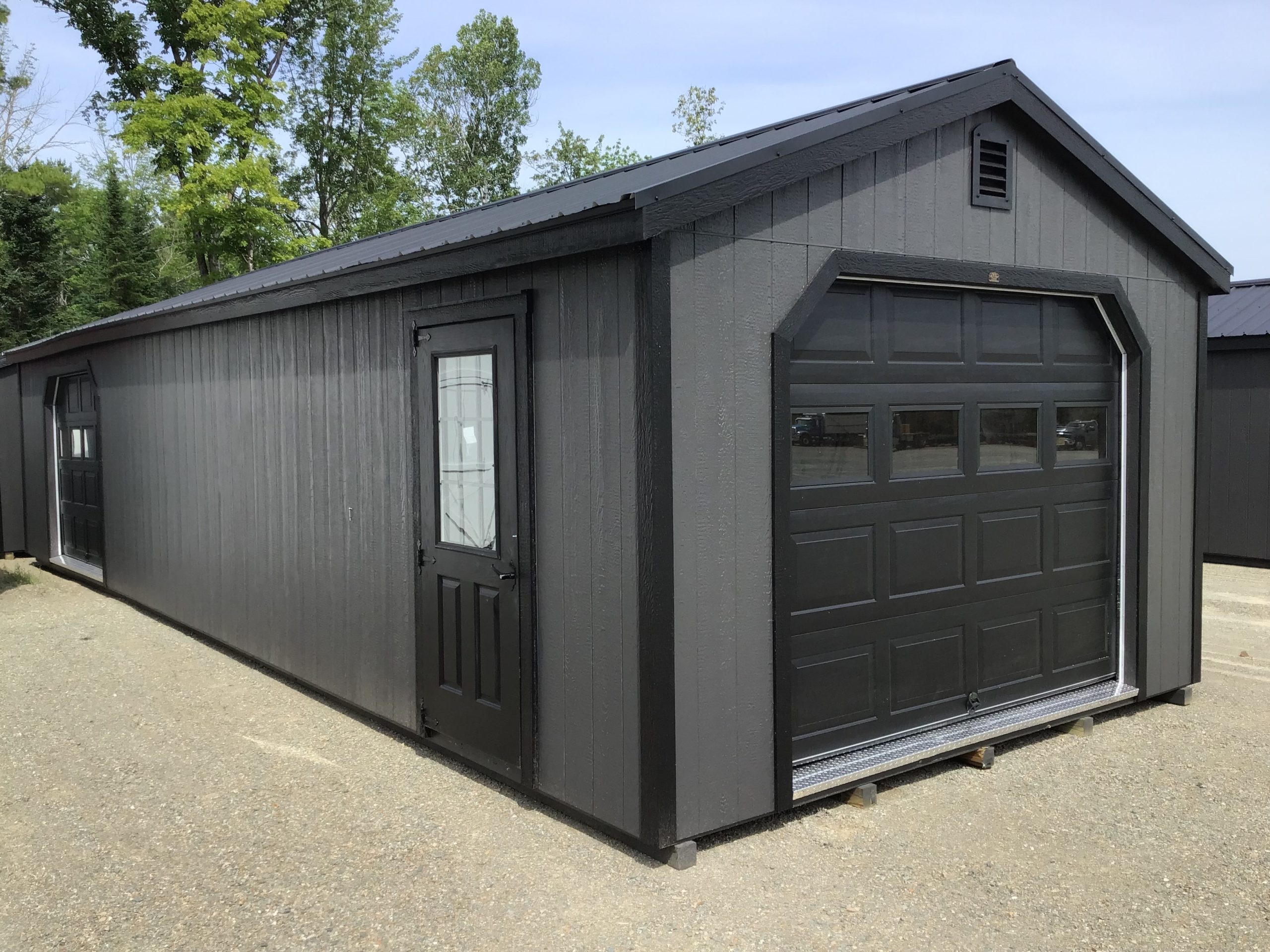 16068.2 Garage 13'4x40 - Image 3