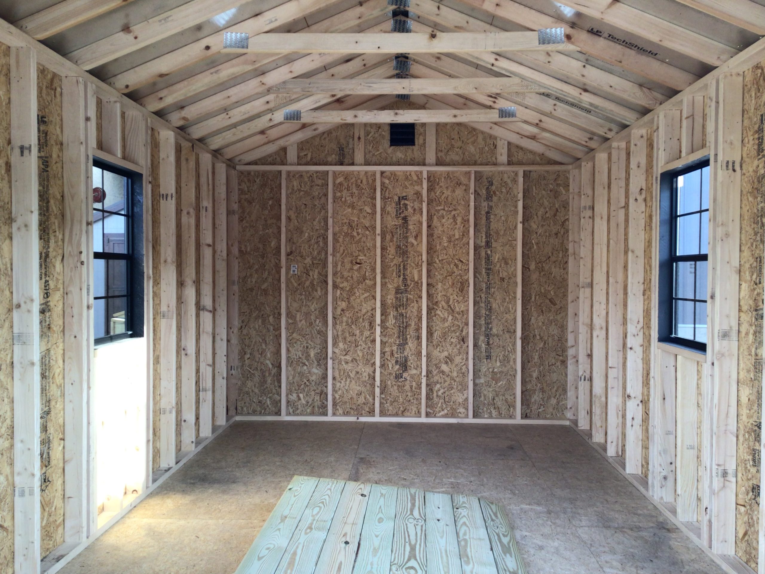15677 Storage 10x16 - Image 5